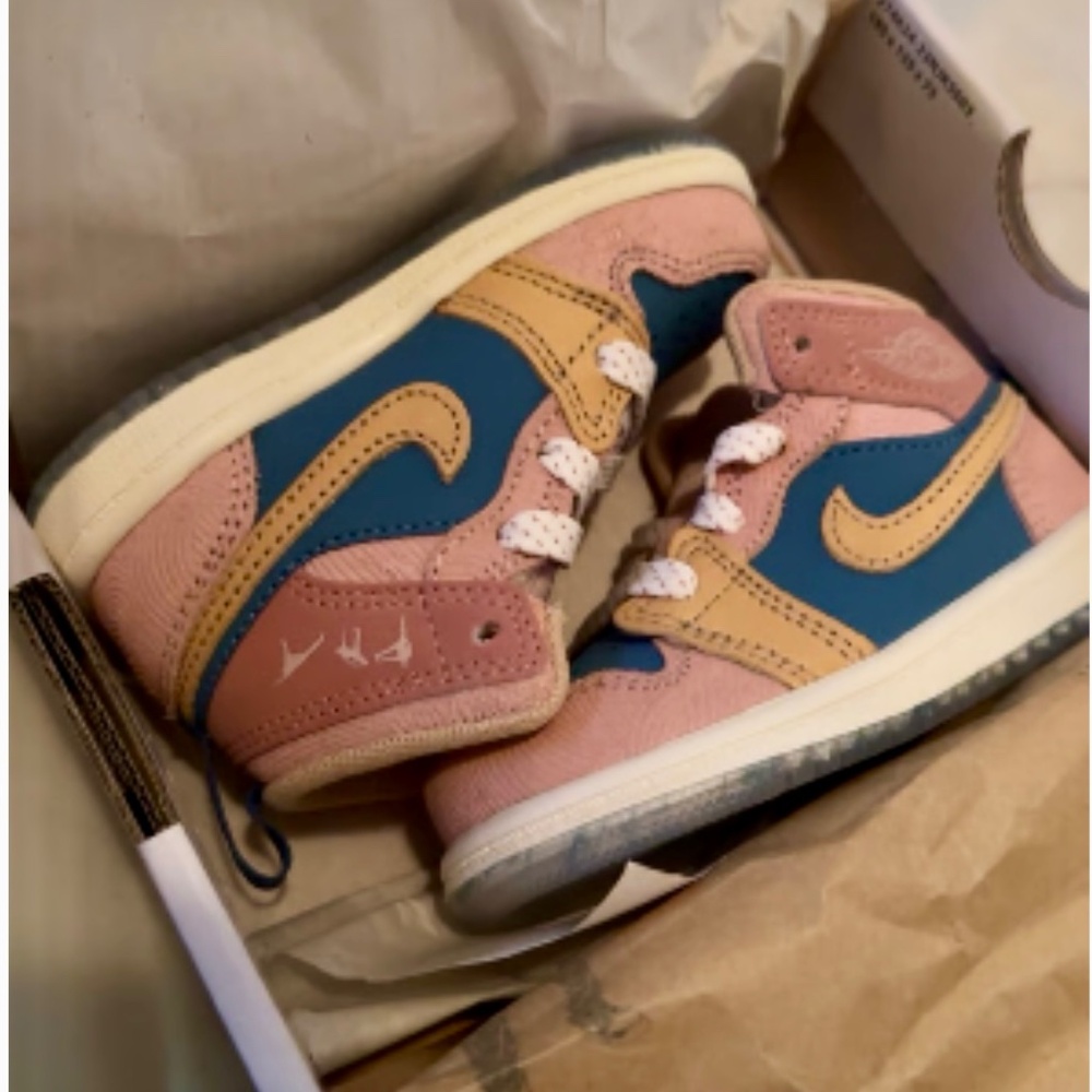 Toddler shoes